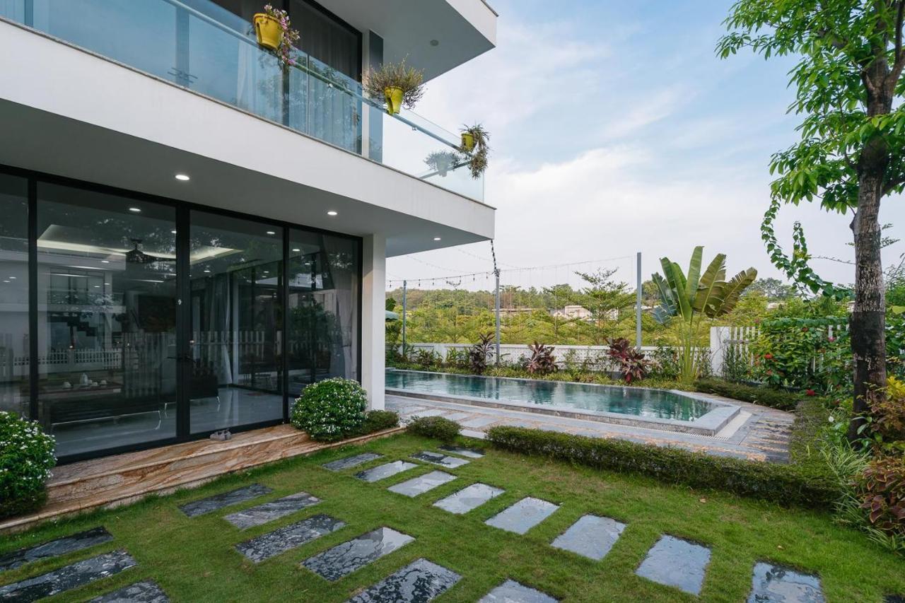 Flamingos Dai Lai Resort - Villa Tu Nhan Co Bbq - Hanoi — Photos 1